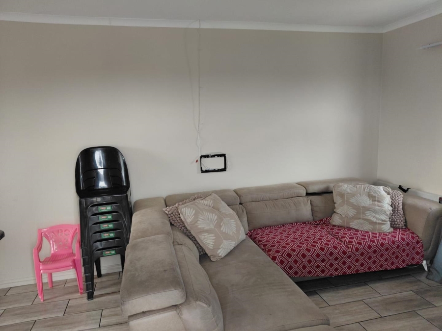 To Let 3 Bedroom Property for Rent in Brooklyn Western Cape